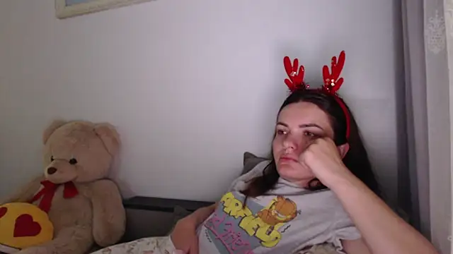  JustmeHere  online show from November 26, 2025, 7:25 pm