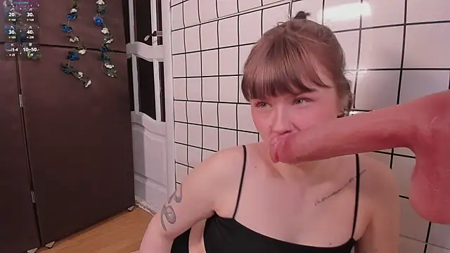 Snowgirl  online show from April 14, 2026, 8:19 am