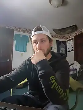 Snapshot of Seymour93 chatting on January 15, 2025, 3:18 pm Seymour93 online show from January 15, 2025, 3:18 pm