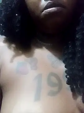 Preta tatuada online show from December 4, 2024, 12:19 pm