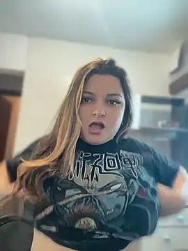 SweetPaige  online show from April 11, 2026, 11:36 am