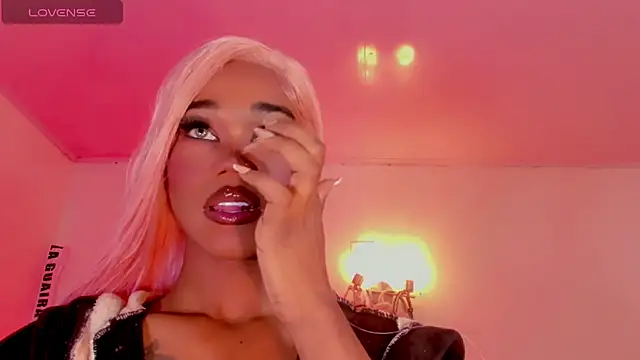 naomy  xx online show from February 19, 2026, 3:14 am