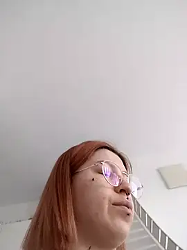 divine eve online show from April 5, 2026, 11:28 am