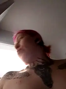 Snapshot of divine_eve chatting on October 17, 2025, 4:20 pm divine eve online show from October 17, 2025, 4:20 pm