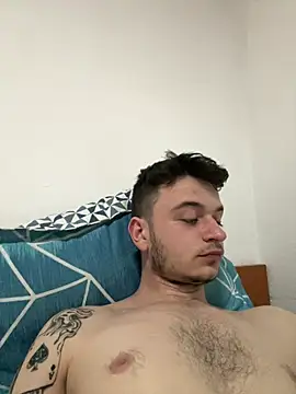 Snapshot of Kosty61_ chatting on March 21, 2026, 5:28 pm Kosty61 online show from March 21, 2026, 5:28 pm