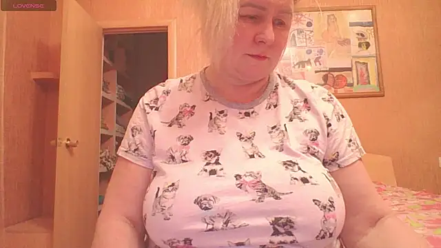 mira robinsonnn online show from February 28, 2026, 6:40 pm