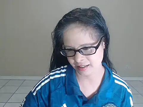 TaylorLove69 online show from September 24, 2025, 5:52 pm