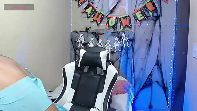 lindsay sweet2 online show from October 27, 2025, 5:08 am