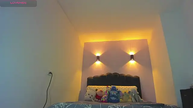 Sofia Clauss  online show from March 22, 2026, 4:49 am