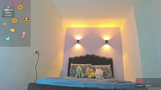 Snapshot of Sofia_Clauss_ chatting on October 15, 2025, 4:33 am Sofia Clauss online show from October 15, 2025, 4:33 am