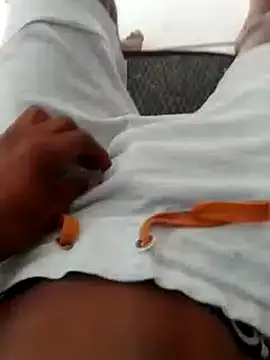 Snapshot of stonedfun chatting on November 2, 2025, 5:34 am stonedfun online show from November 2, 2025, 5:34 am