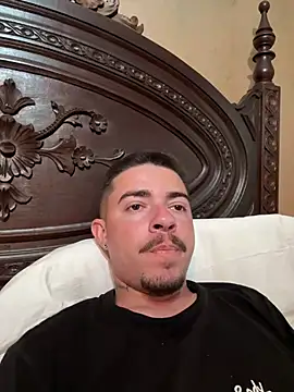 anonimotarado12 online show from July 14, 2026, 12:22 pm