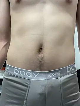 junfoureyes online show from October 15, 2025, 12:02 pm