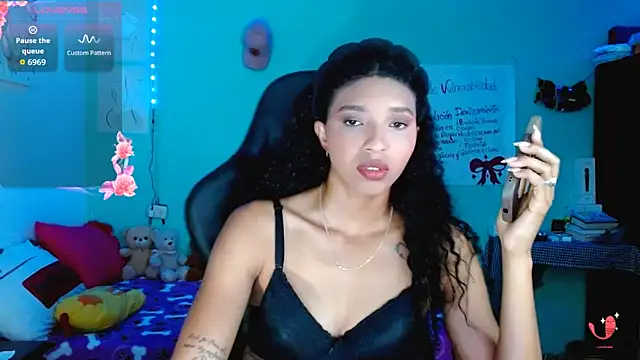 Snapshot of sensitive_brunette chatting on March 4, 2026, 2:03 pm sensitive brunette online show from March 4, 2026, 2:03 pm