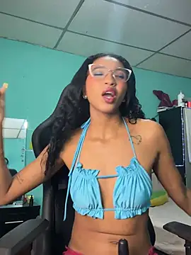 Snapshot of sensitive_brunette chatting on July 12, 2026, 2:12 am sensitive brunette online show from July 12, 2026, 2:12 am