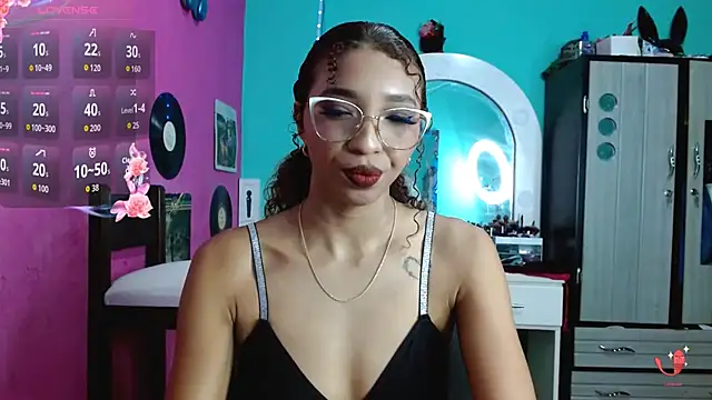 sensitive brunette online show from September 19, 2025, 7:40 pm