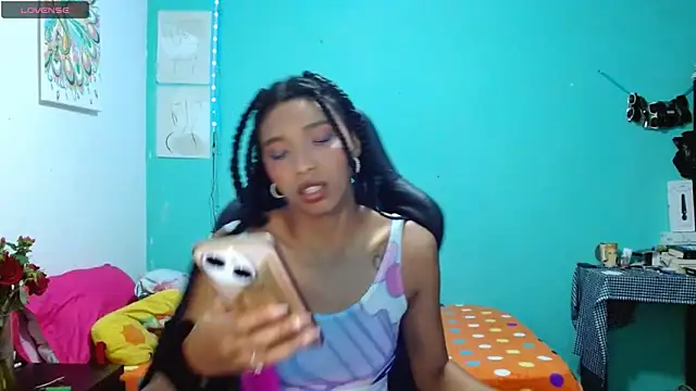 sensitive brunette online show from April 8, 2026, 12:56 am