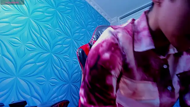 Snapshot of JeanRam18 chatting on February 3, 2026, 6:46 pm JeanRam18 online show from February 3, 2026, 6:46 pm