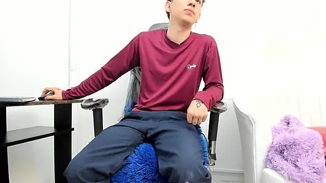 Snapshot of JeanRam18 chatting on February 11, 2026, 12:16 pm JeanRam18 online show from February 11, 2026, 12:16 pm