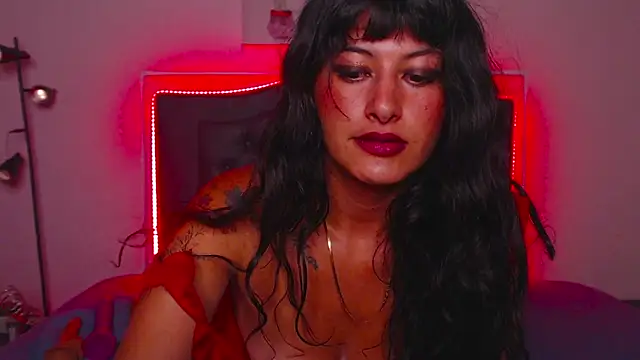 candy lux  online show from March 9, 2026, 9:40 pm