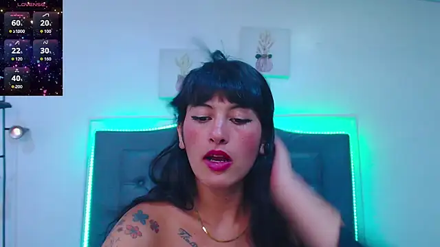 candy lux  online show from March 13, 2026, 9:20 pm