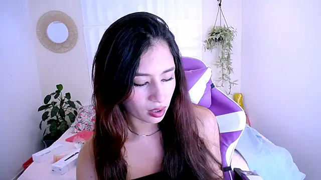 nataly red online show from June 25, 2026, 7:52 pm