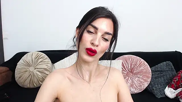 Snapshot of RebecaMur chatting on May 13, 2026, 3:41 pm RebecaMur online show from May 13, 2026, 3:41 pm