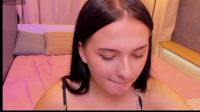 Snapshot of Grand_Vita chatting on December 20, 2025, 1:03 pm Grand Vita online show from December 20, 2025, 1:03 pm