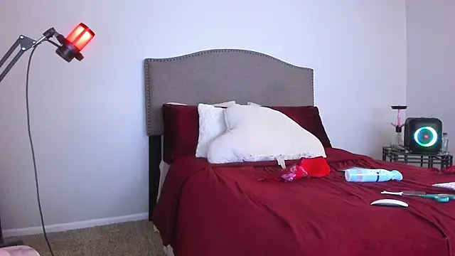 Snapshot of yiauana chatting on November 26, 2025, 11:10 am yiauana online show from November 26, 2025, 11:10 am