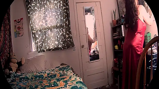 Snapshot of HeyyImHarlowe chatting on February 14, 2026, 2:28 pm HeyyImHarlowe online show from February 14, 2026, 2:28 pm