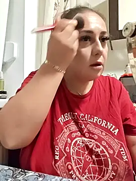 AvaLloyd online show from October 1, 2025, 1:55 am