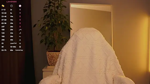 Snapshot of Ester_Hill chatting on November 25, 2025, 1:17 am Ester Hill online show from November 25, 2025, 1:17 am