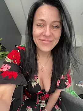 CuteNata online show from May 20, 2026, 11:07 am