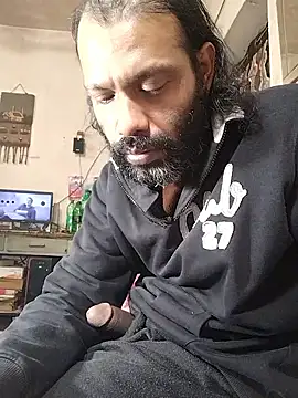 BadBoySmoker7070 online show from January 14, 2026, 8:12 pm