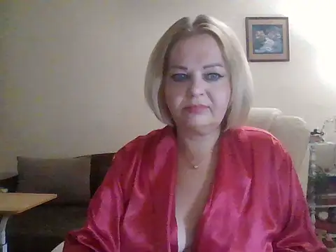 SofiyaPetrova online show from September 25, 2025, 8:04 pm