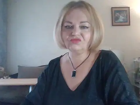 SofiyaPetrova online show from October 4, 2025, 1:23 pm