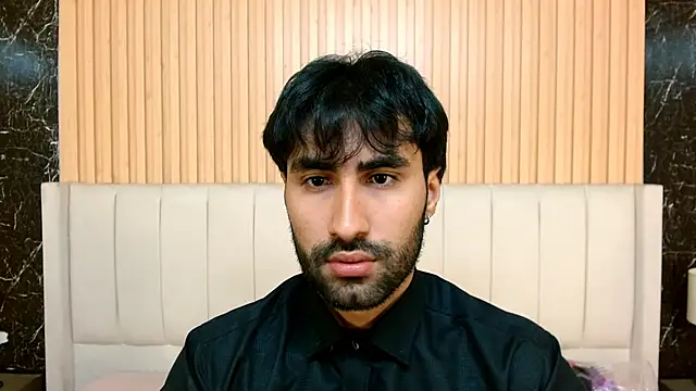 MilanZaire online show from January 10, 2026, 10:49 pm