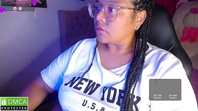 Snapshot of KittyHot20 chatting on October 27, 2025, 12:33 am KittyHot20 online show from October 27, 2025, 12:33 am