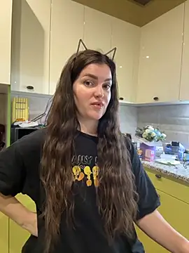 Karolina llove online show from October 12, 2025, 8:54 pm