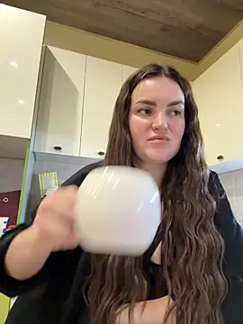 Karolina llove online show from November 13, 2025, 12:14 am