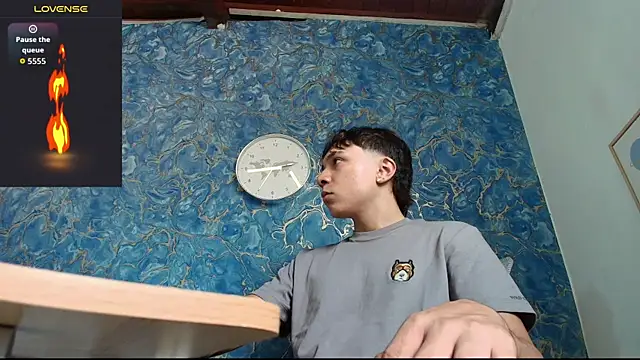 Snapshot of Rhaegal_hot chatting on October 9, 2025, 7:36 pm Rhaegal hot online show from October 9, 2025, 7:36 pm