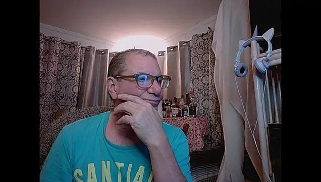 Snapshot of coryassman chatting on July 16, 2026, 5:15 am coryassman online show from July 16, 2026, 5:15 am