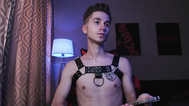 Snapshot of Joseph__Quinn chatting on October 17, 2025, 4:05 am Joseph Quinn online show from October 17, 2025, 4:05 am