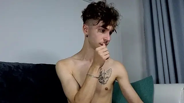 Snapshot of Joseph__Quinn chatting on February 4, 2026, 1:39 pm Joseph Quinn online show from February 4, 2026, 1:39 pm