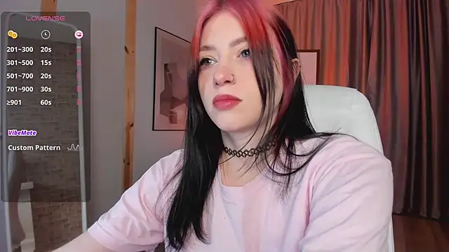 Snapshot of arielabradberry chatting on January 20, 2025, 3:50 pm arielabradberry online show from January 20, 2025, 3:50 pm