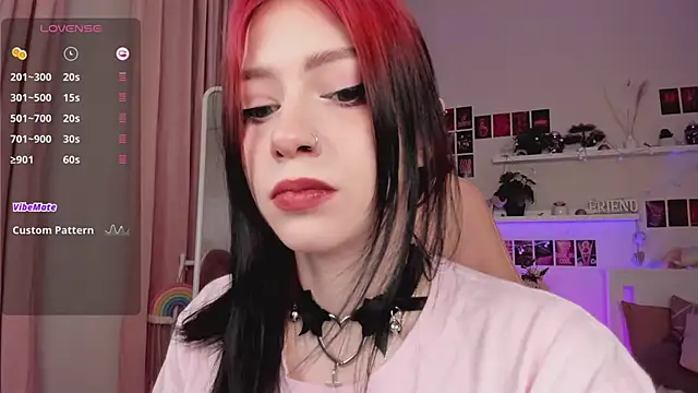 Snapshot of arielabradberry chatting on February 12, 2025, 4:00 pm arielabradberry online show from February 12, 2025, 4:00 pm