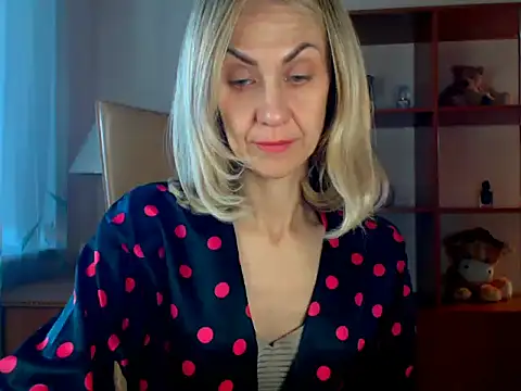 Snapshot of Tanya6547 chatting on October 14, 2025, 9:10 am Tanya6547 online show from October 14, 2025, 9:10 am