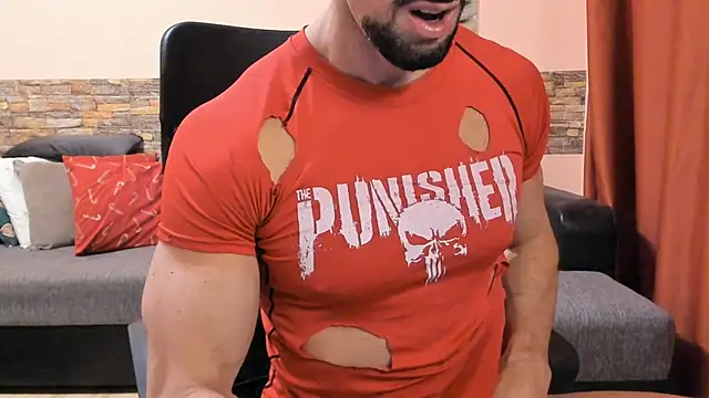 Snapshot of HotHunkTrainer chatting on January 18, 2026, 10:18 am HotHunkTrainer online show from January 18, 2026, 10:18 am