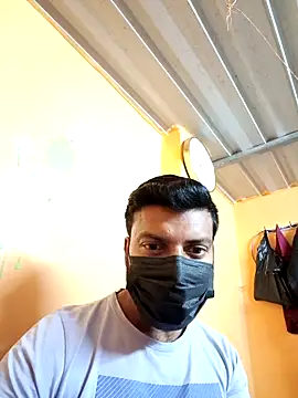 model yesx online show from February 26, 2025, 5:31 pm