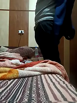 lovesuna online show from November 10, 2025, 9:25 am